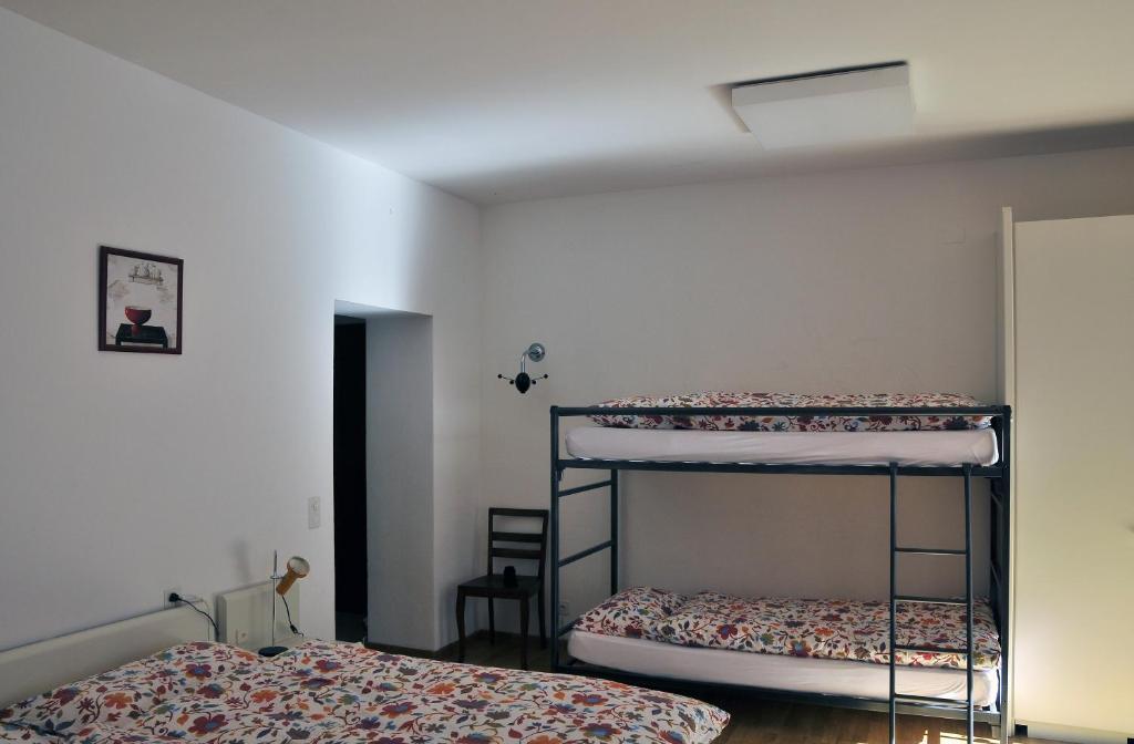 Hotel Defanti Lavorgo Pokoj fotografie